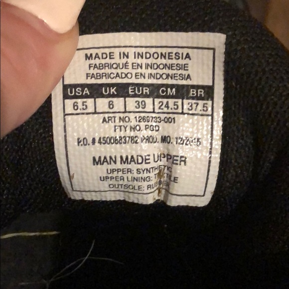 Under armor cleats - Picture 2 of 2